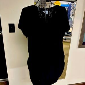 Time and Tru black maternity v neck t shirt in size large